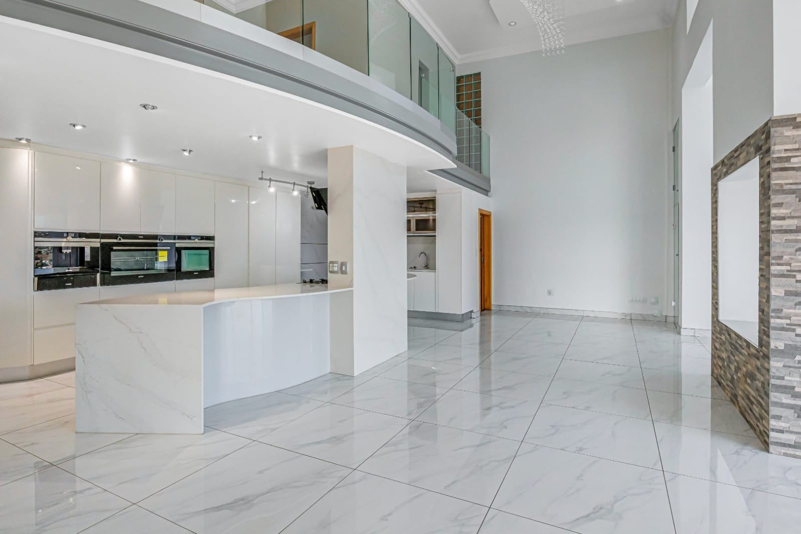 14 Bedroom House For Sale in Bassonia - Bassonia
