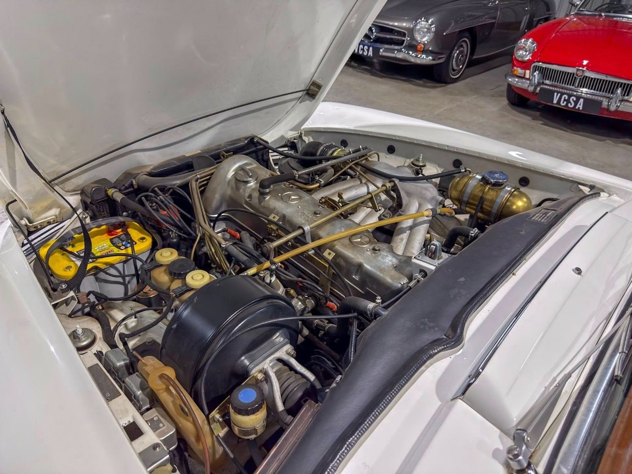 1969 Mercedes-Benz SL 280 Manual