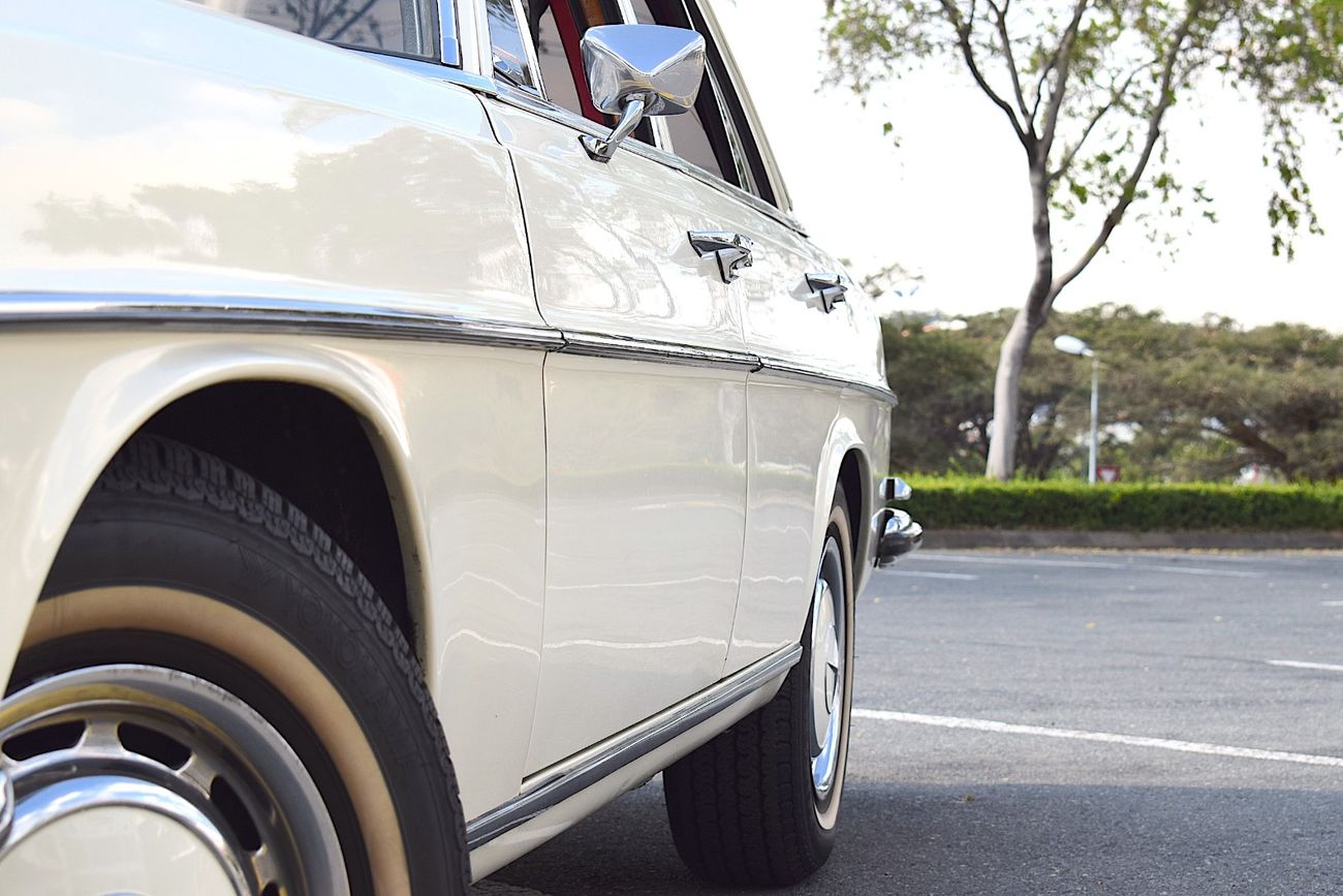 1971 Mercedes-Benz W108 280S (auto)
