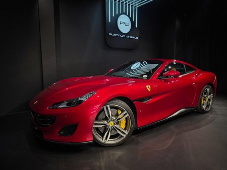 2020 Ferrari Portofino South Africa - image 2