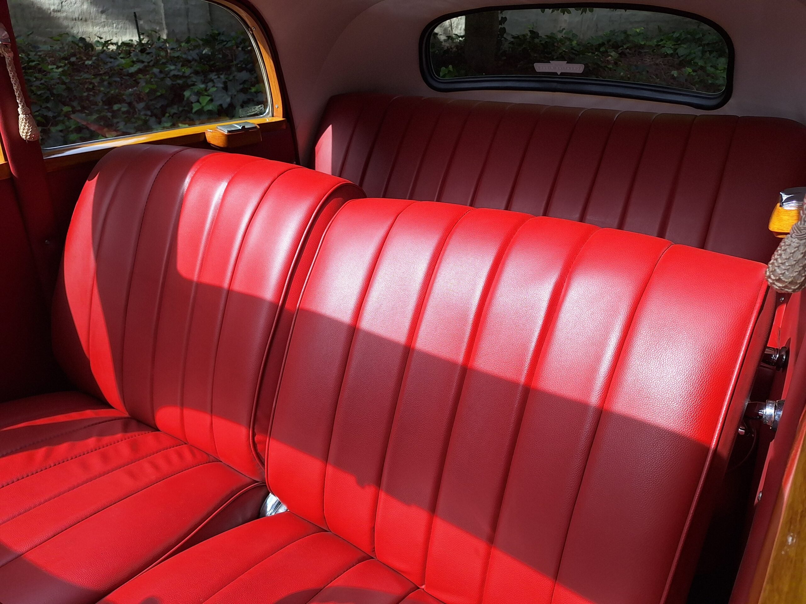 1952 Mercedes Benz 220 W187 Sedan - image 10