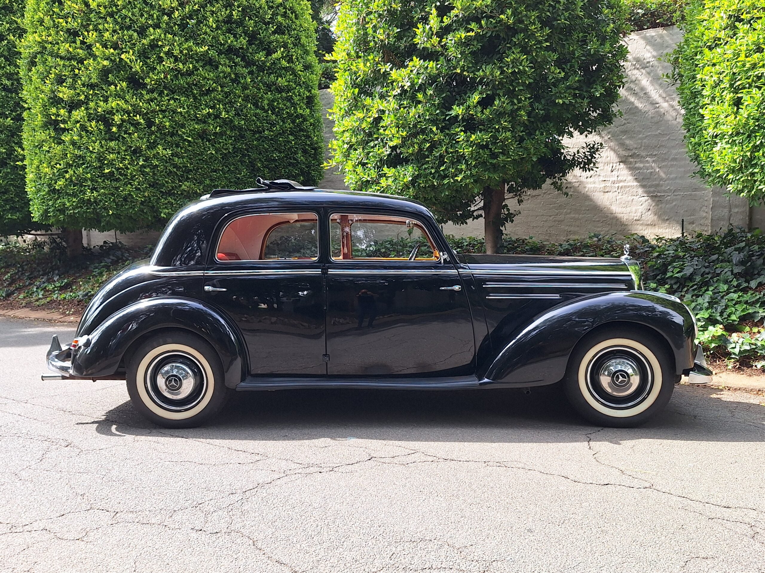 1952 Mercedes Benz 220 W187 Sedan - image 5