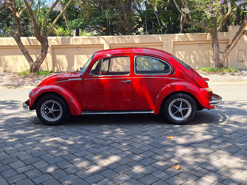 Volkswagen Beetle 1600S - image 7