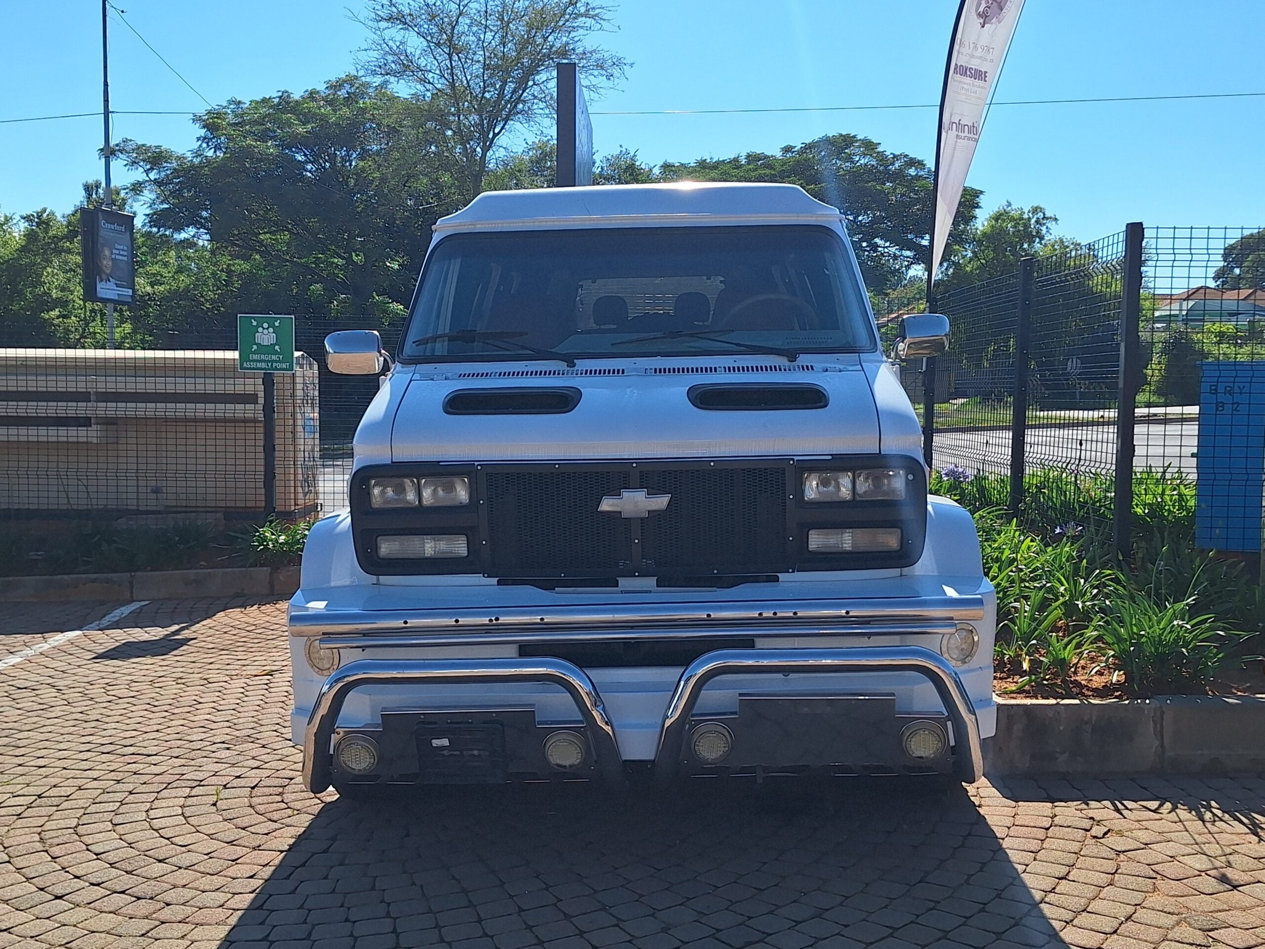 Chevrolet Beauville - image 2