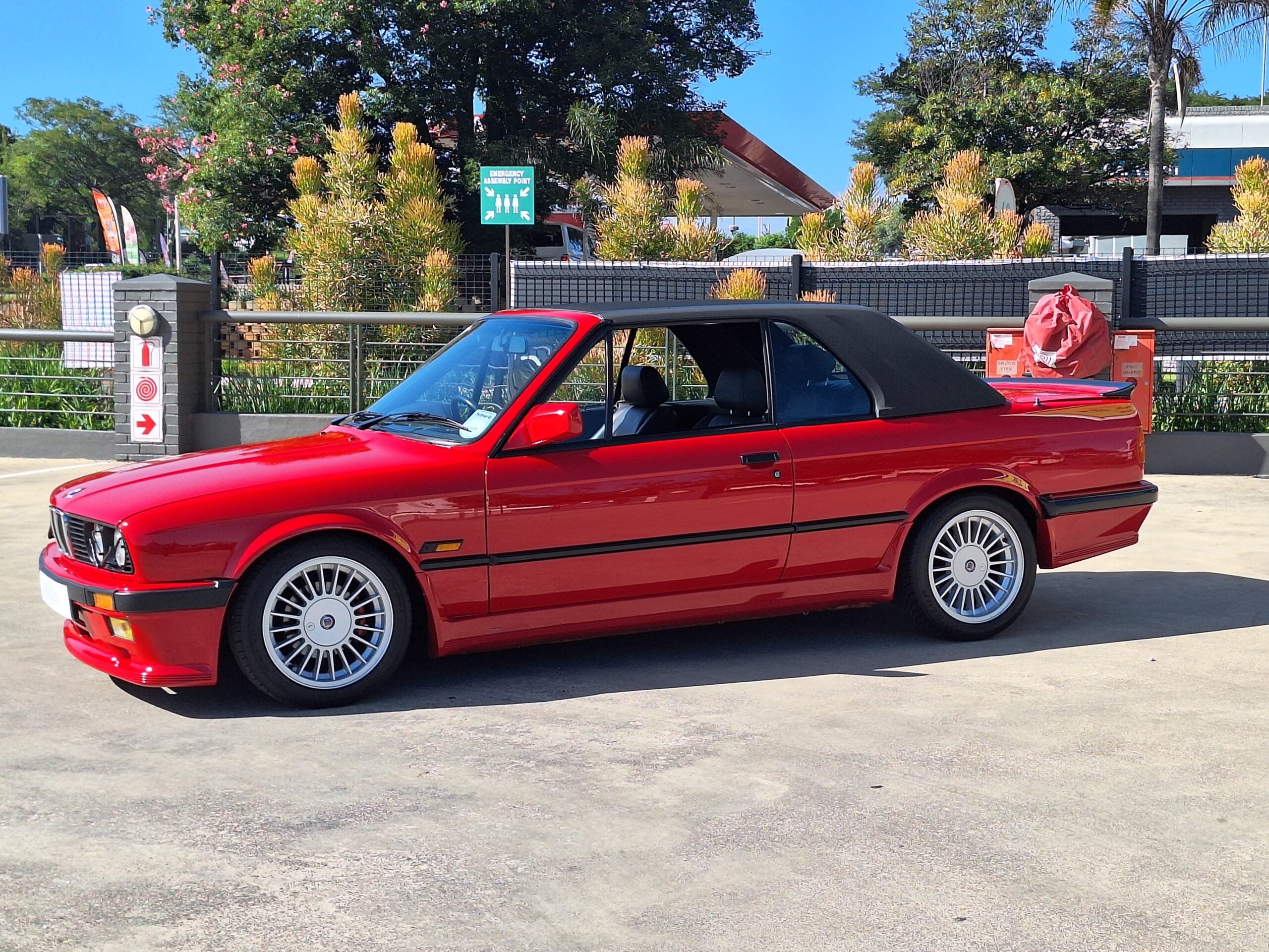 BMW 325i Pillarless with Hard Top - image 8