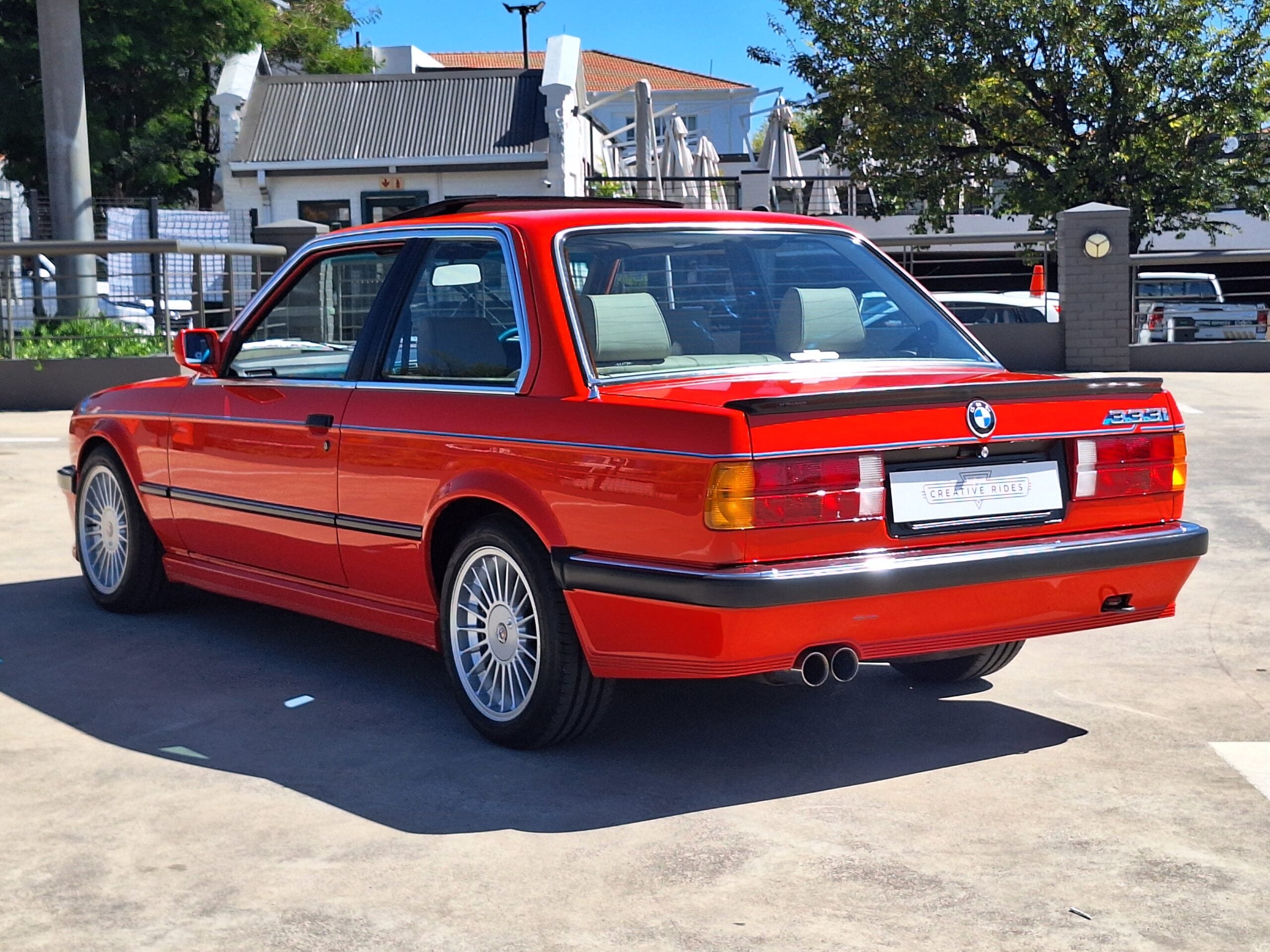 BMW 333i E30 - image 10