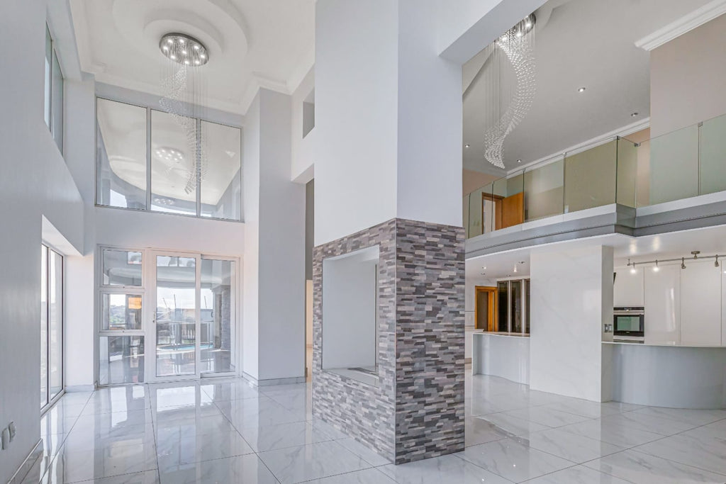 14 Bedroom House For Sale in Bassonia - Bassonia