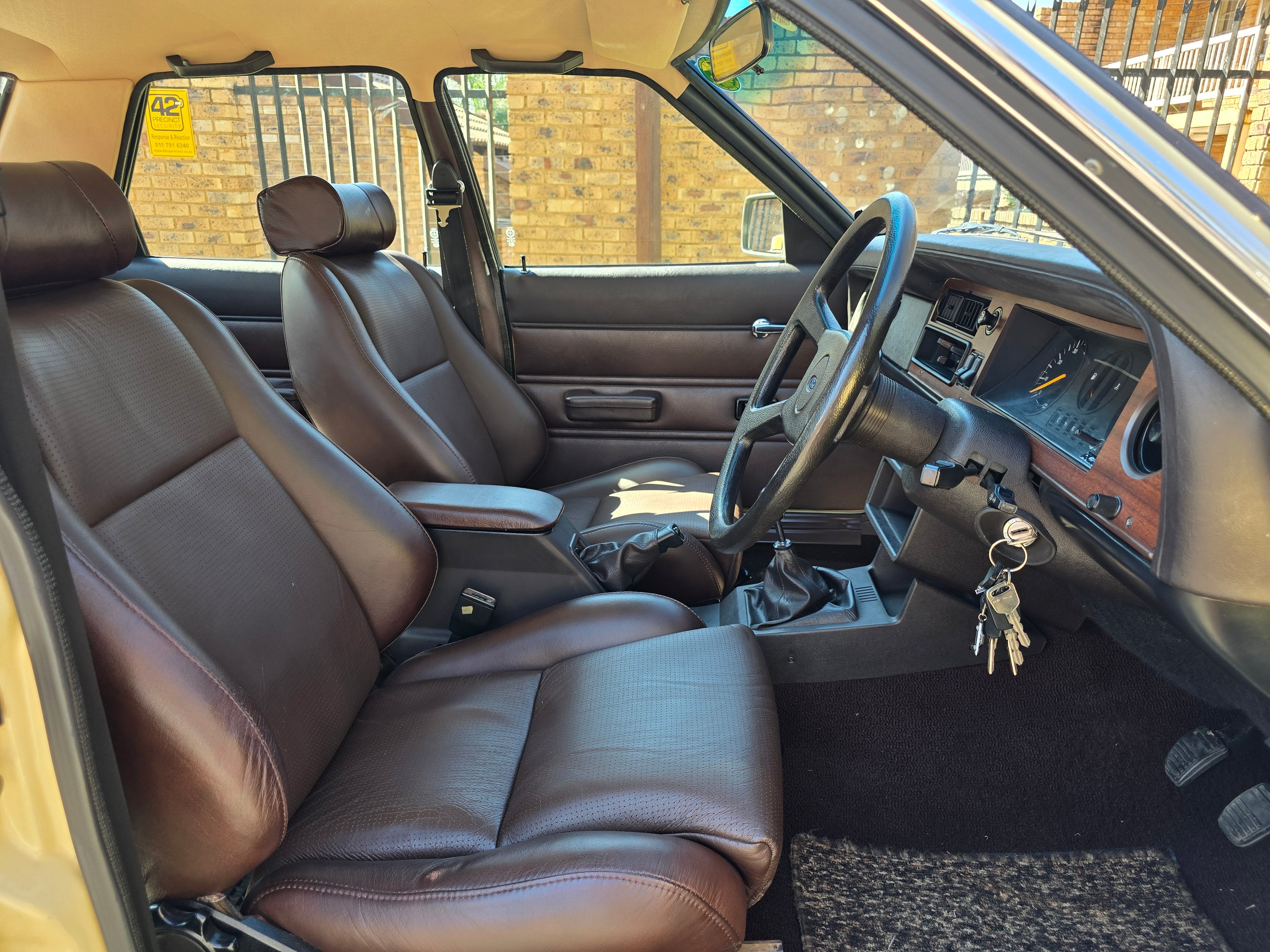 1981 Ford Cortina 3.0 GLS South Africa - photo 6