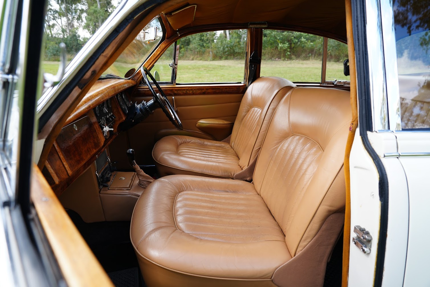 1965 Jaguar MKII 3.8 Overdrive South Africa - photo 7