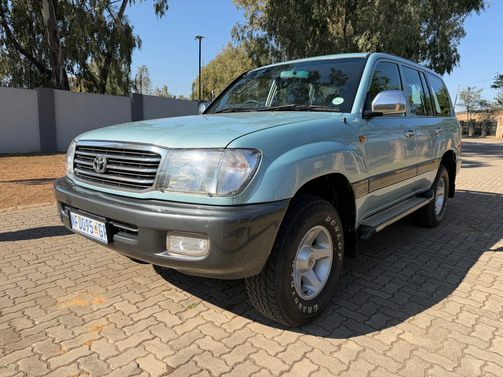 2001 Toyota Land Cruiser 100 Series 50th Anniversary South Africa - photo 2