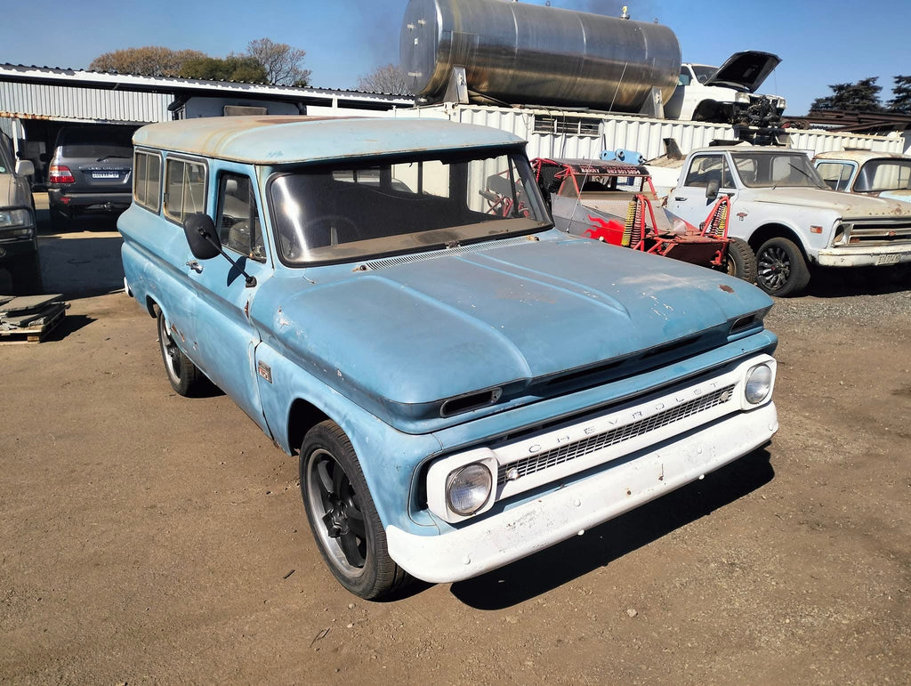 1966 Chevrolet Suburban South Africa - photo 2