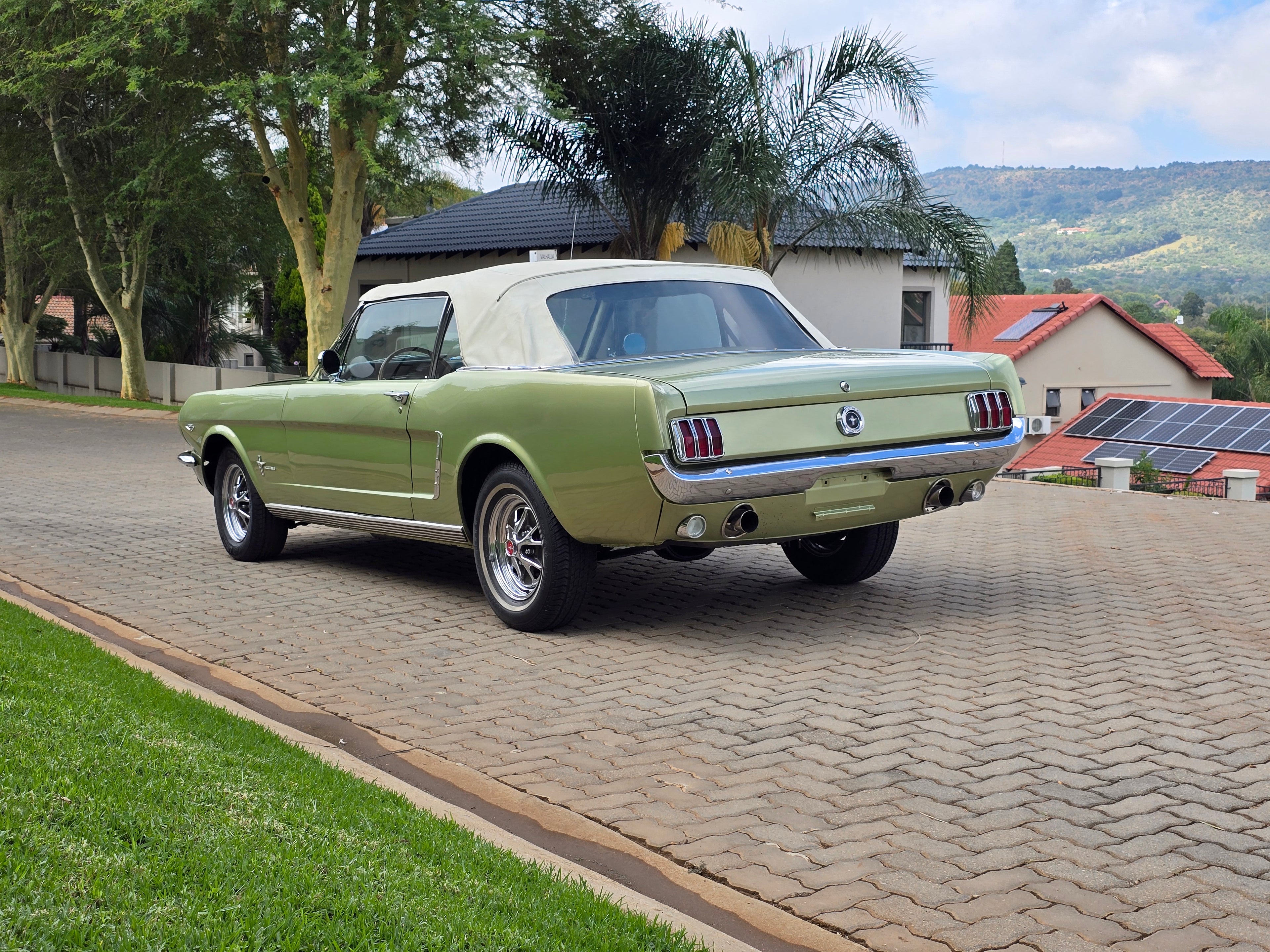 1965 Ford Mustang South Africa - photo 8