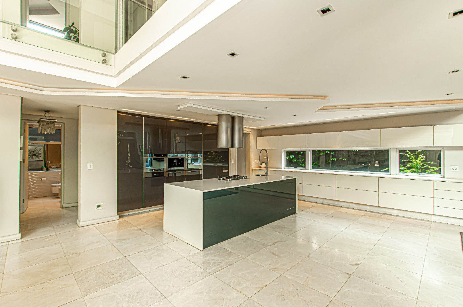5 Bedroom House For Sale in Bedfordview - Bedfordview