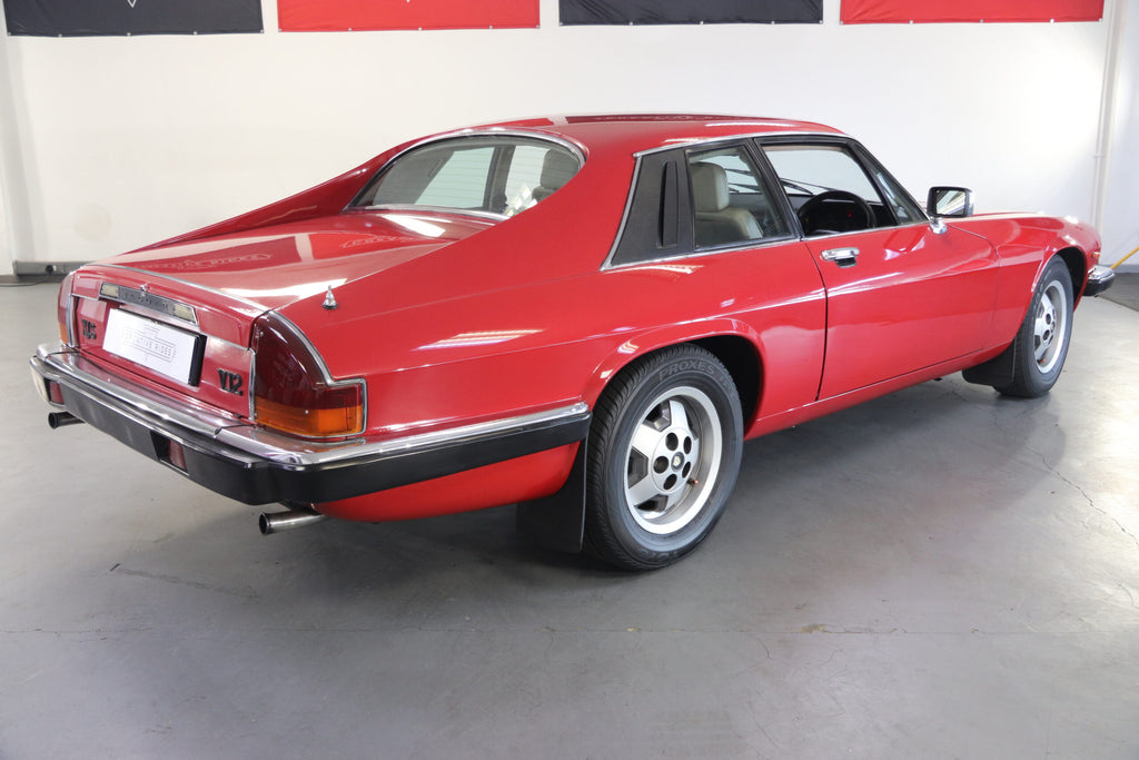 1990 Jaguar XJ-S - image 9