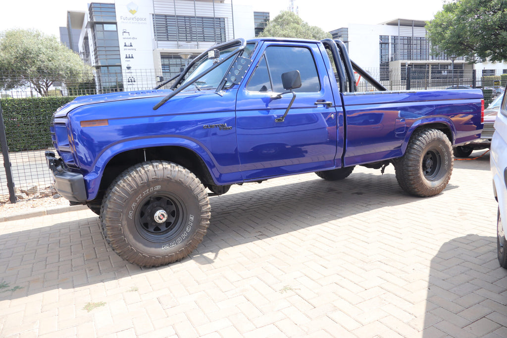1985 Ford F350 Pick-Up - image 4