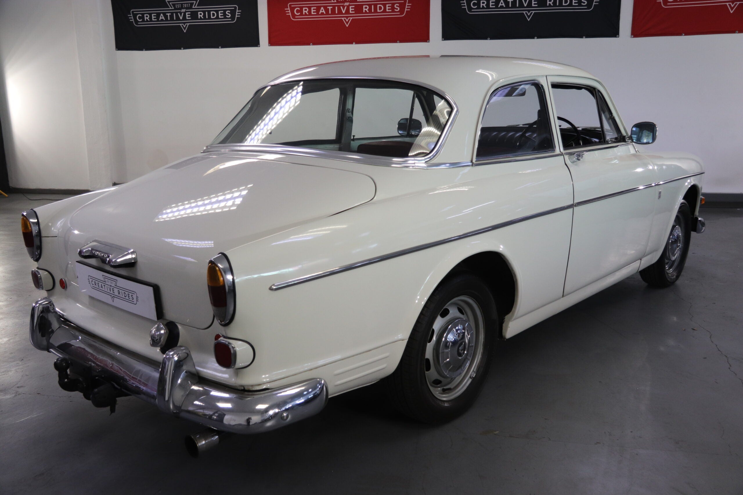 1969 Volvo 122S Amazon - image 9