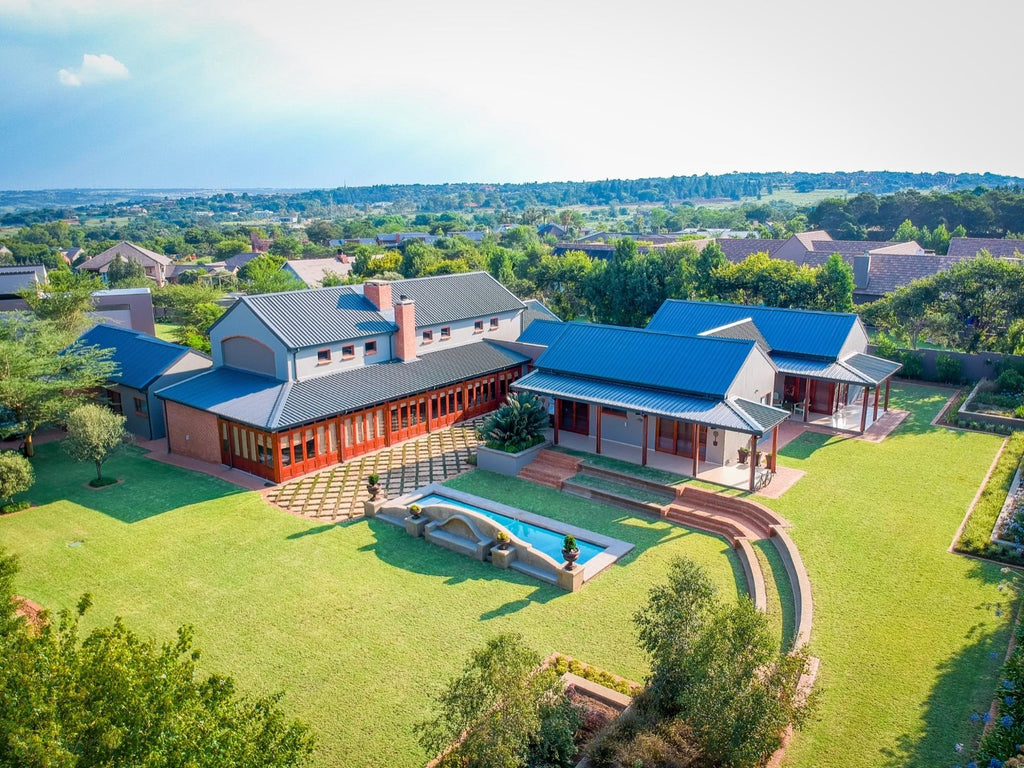 4 Bedroom House For Sale in Zwavelpoort AH - Zwavelpoort AH