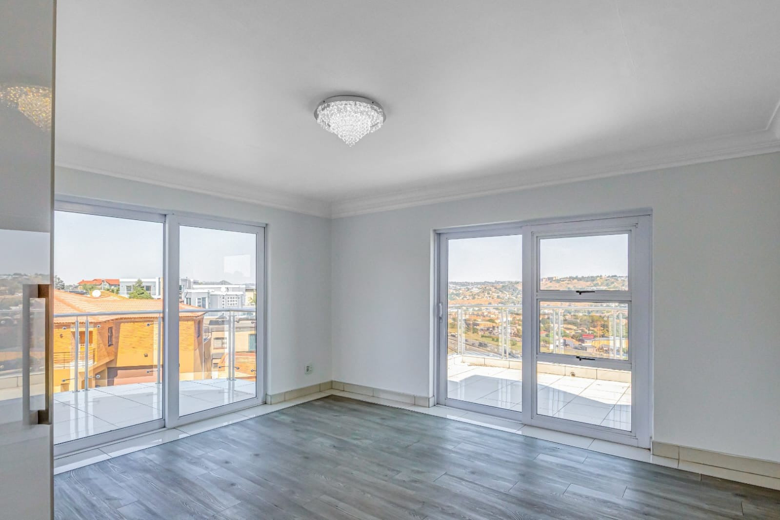 14 Bedroom House For Sale in Bassonia - Bassonia